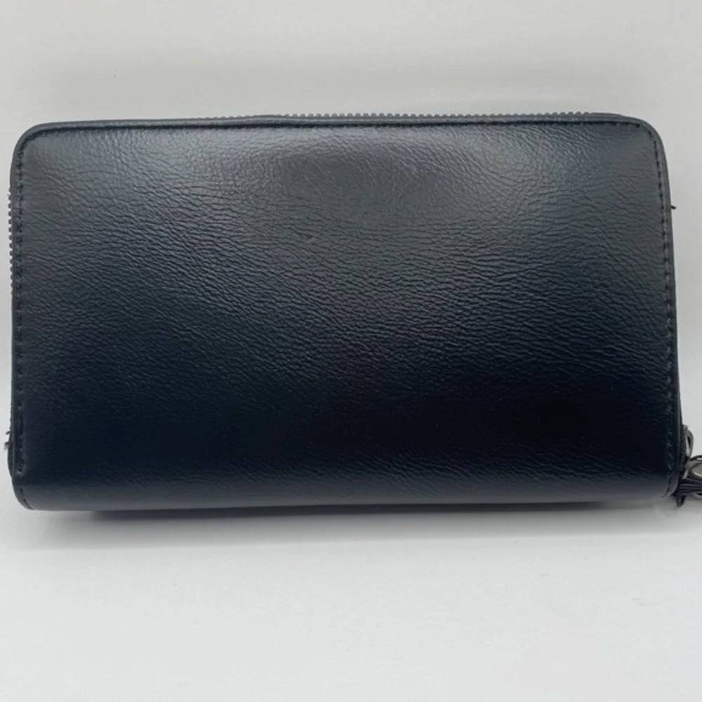 Ed‎ Hardy Goth Dark Romance Heart Zip Around Wristlet Wallet Black Vegan Leather